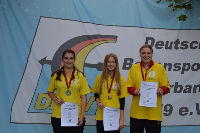 Lena Persing, Sophia Leekes und Jenny Janßen