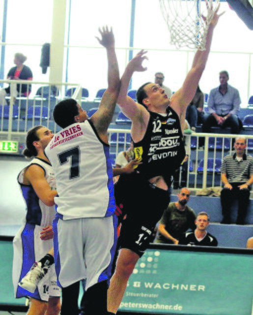 Auf die Durchsetzungsfähigkeit von Center und Kapitän Christoph Hackenesch hoffen die Baskets.