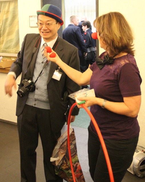 Die Klinikclowns  des Jugendzentrums begeistern