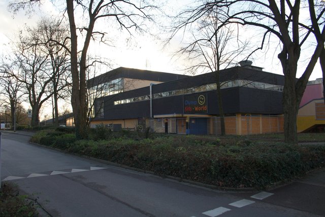 Die Mauern vom Dorstener Hallenbad sind gefallen. 10-01-2014