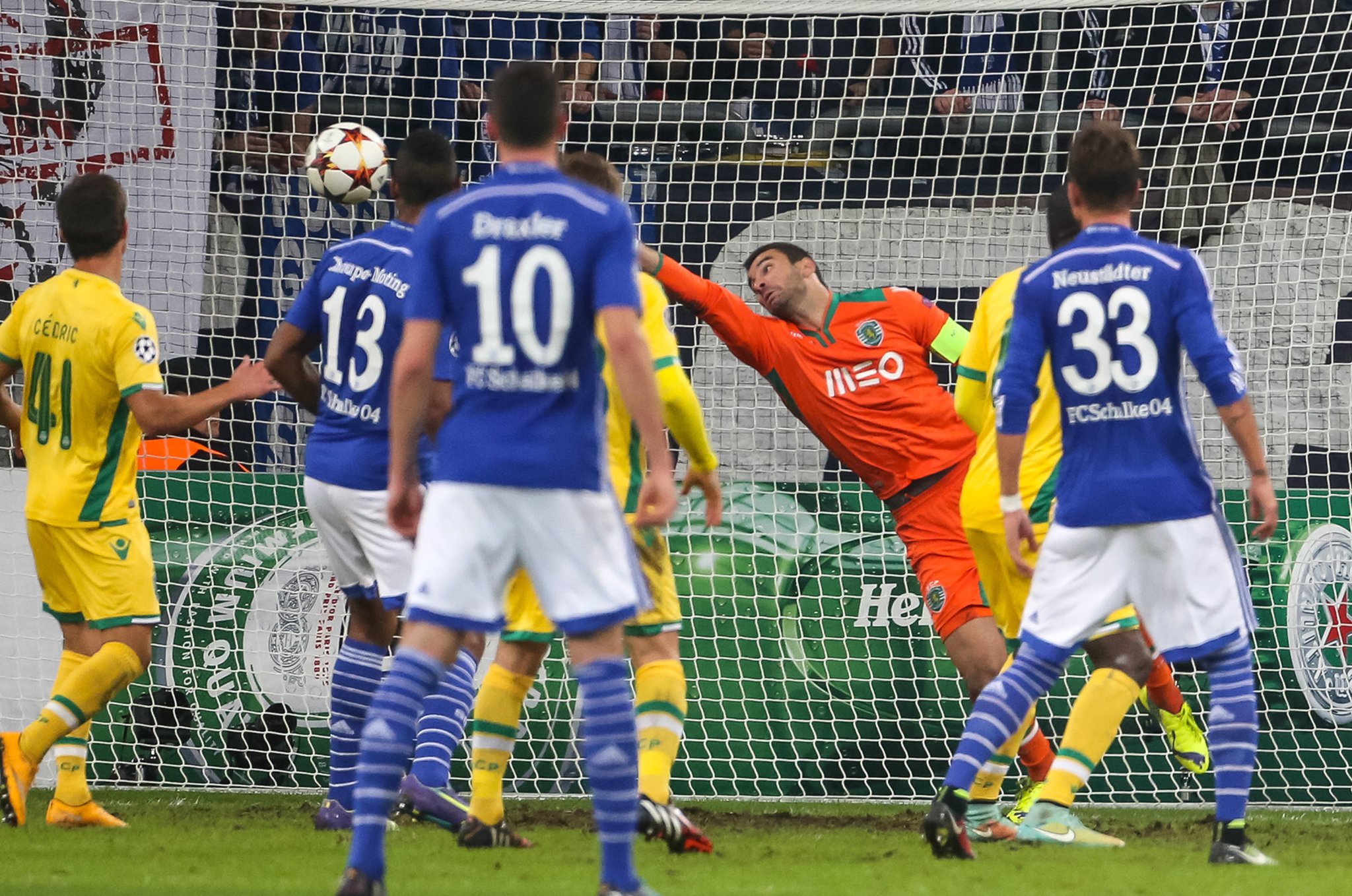 Einspruch Sporting Lissabon protestiert gegen 34Niederlage Gelsenkirchen Einspruch Sporting Lissabon protestiert gegen 34Niederlage Gelsenkirchen