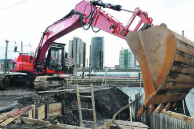 Bis Ende 2019 wird oberirdisch und vor allem Unterirdisch am Hauptbahnhof die Stadtbahn auf den neuesten Stand gebracht.