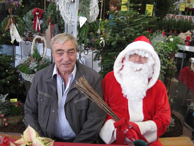 Josef Stefen mit dem Nikolaus (Kurt Tröster).