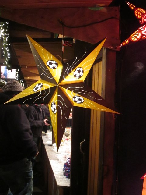 ein schwarz-gelber STERN ... geht vielleicht gerade unter, in die zweite Bu-Liga...