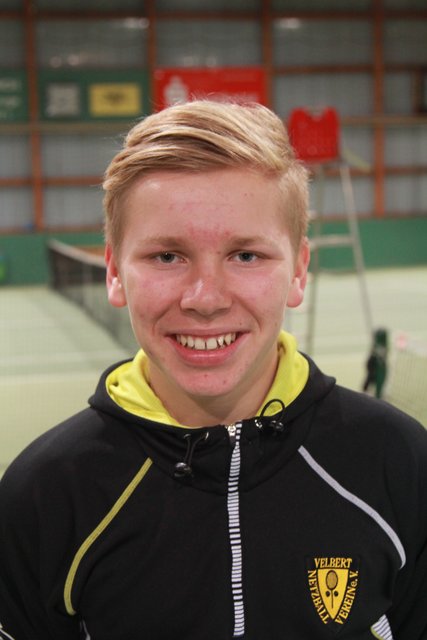 An Position eins der zweiten Herren gewann Fyn Franke souverän sein Match mit 6:1 und 6:0.