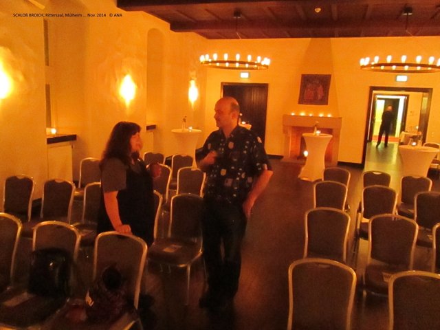 ...noch ist er leer, der Rittersaal...bald treiben wieder Vampire ihr Unwesen dort mit den Sterblichen...