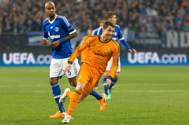 Ronaldo (r.) und die großen Teams dieser Welt sind nicht nur eine Nummer zu groß für den FC Schalke 04. | Foto: Gerd Kaemper