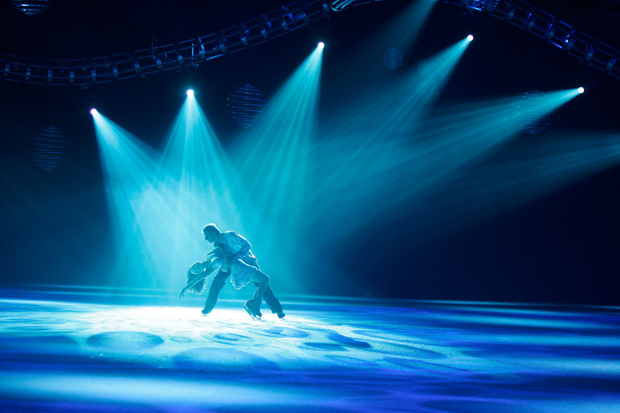 Die Erfahrungen eines jeden Eiskunstläufers stehen im Mittelpunkt der Show „Passion“.