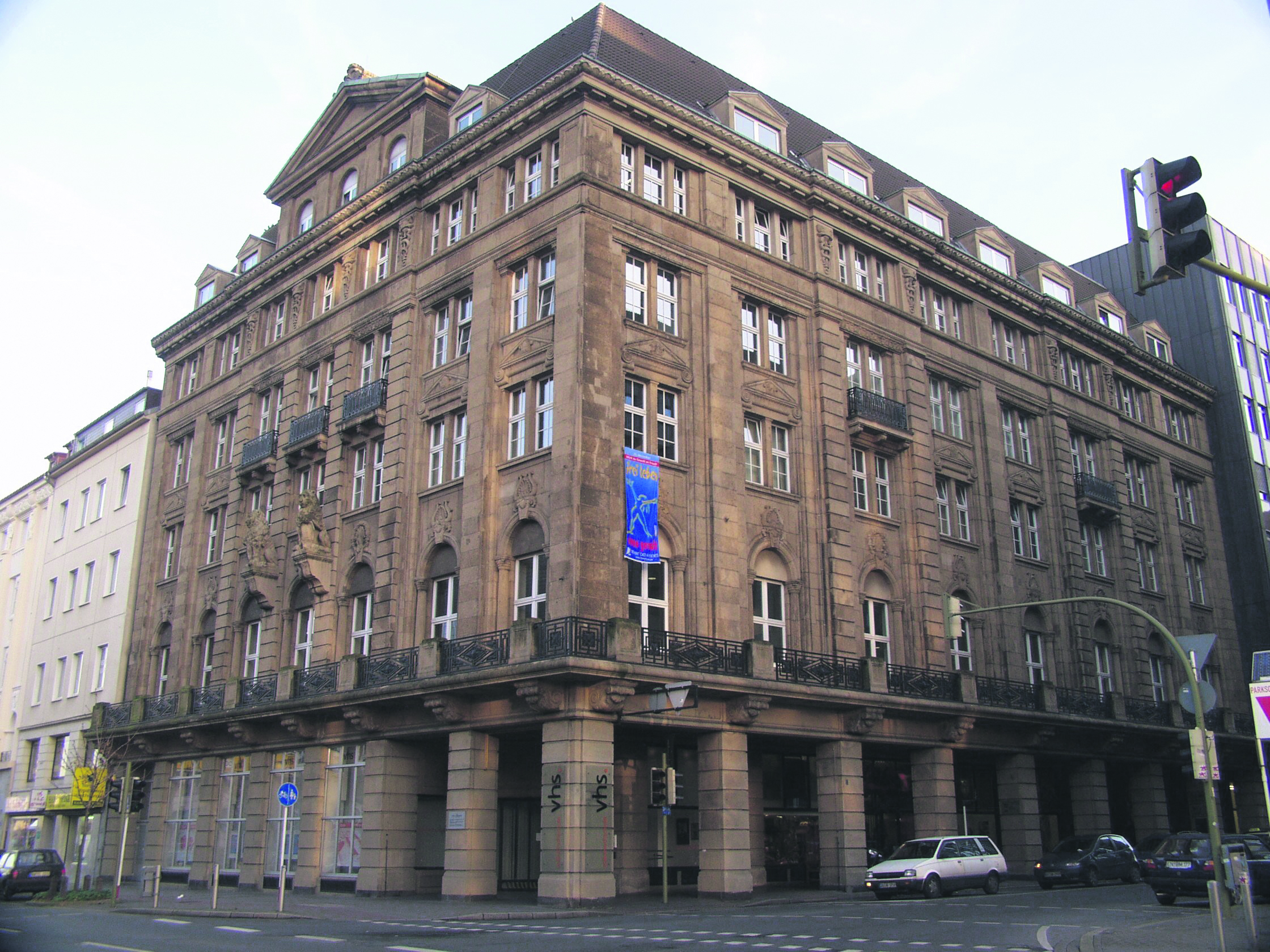 Die Volkshochschule an der Hansastraße lockt mit neuen Kursen zur Verwirklichung der guten Vorsätze für 2015.