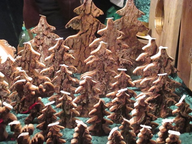 ganz viele Bäumchen ... auf dem Weihnachtsmarkt in Wittringen gesehen ...