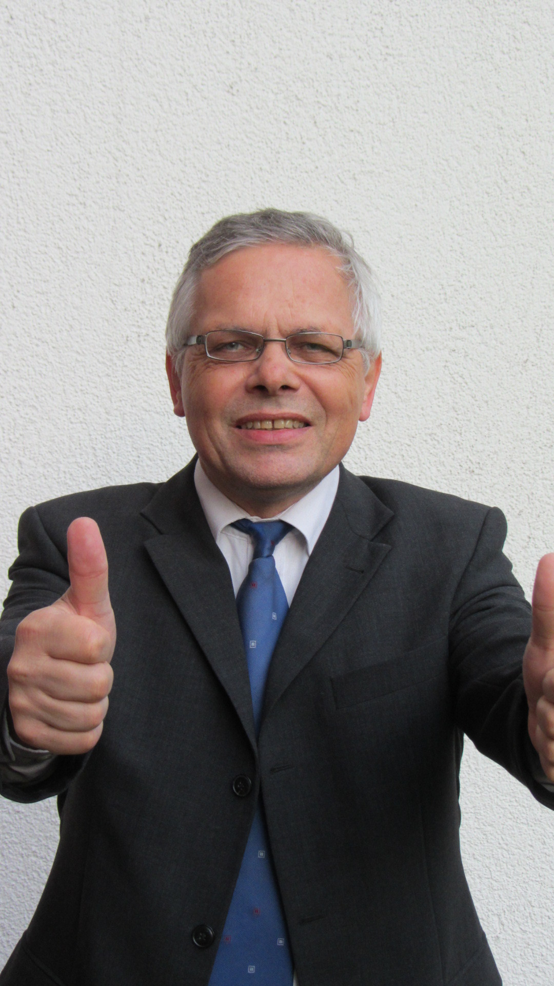Der Katernberger Friedhelm Kölsch hat seinen Hut in den Ring geworfen: Für die CDU will er Oberbürgermeister der Stadt Essen werden.