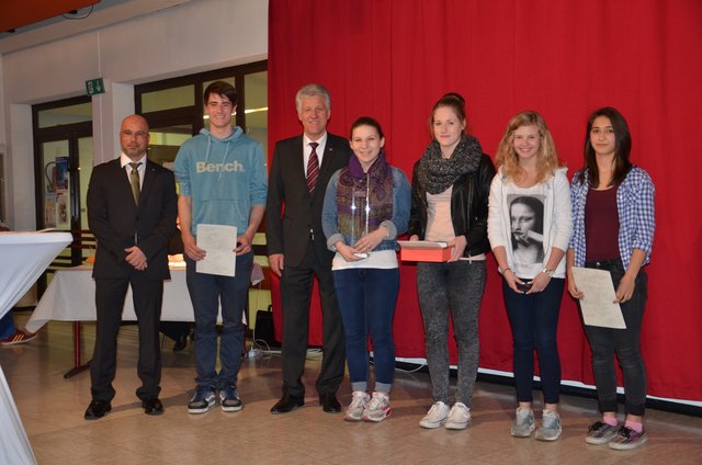 Bei der letztjährigen Sportlerwahl wurden unter anderem Nachwuchsruderer des RCW und Judoka der Sport-Union Annen aus Witten geehrt. | Foto: Archiv/EN-Kreis