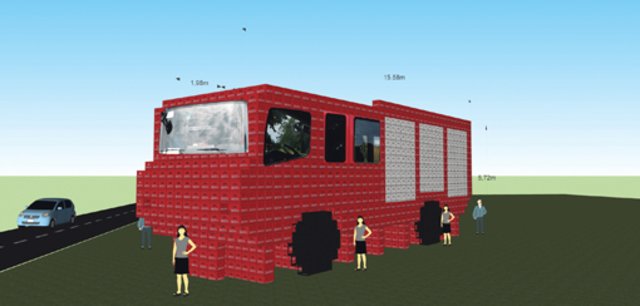 Dieses Feuerwehrauto hat Format: Es wird aus etwa 4.500 Kisten gebaut.