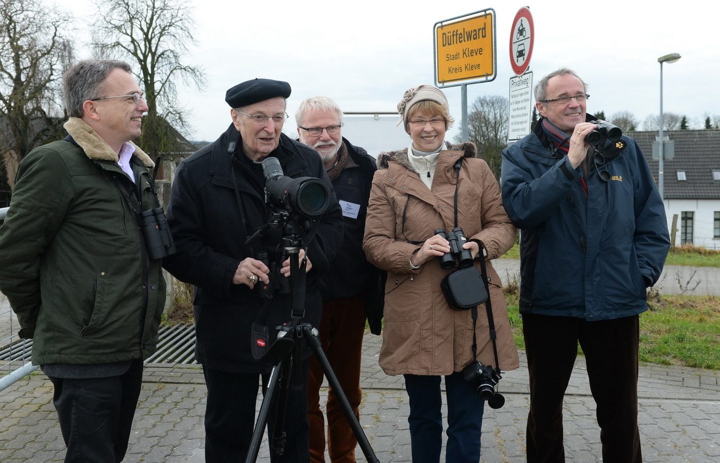 Auf Gänseexkusrsion: Kardinal Meißner (2.v.li)