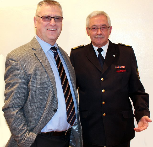 Dezernent  Rüdiger Sparbrodt und  Kreisbrandmeister Ulrich Peukmann