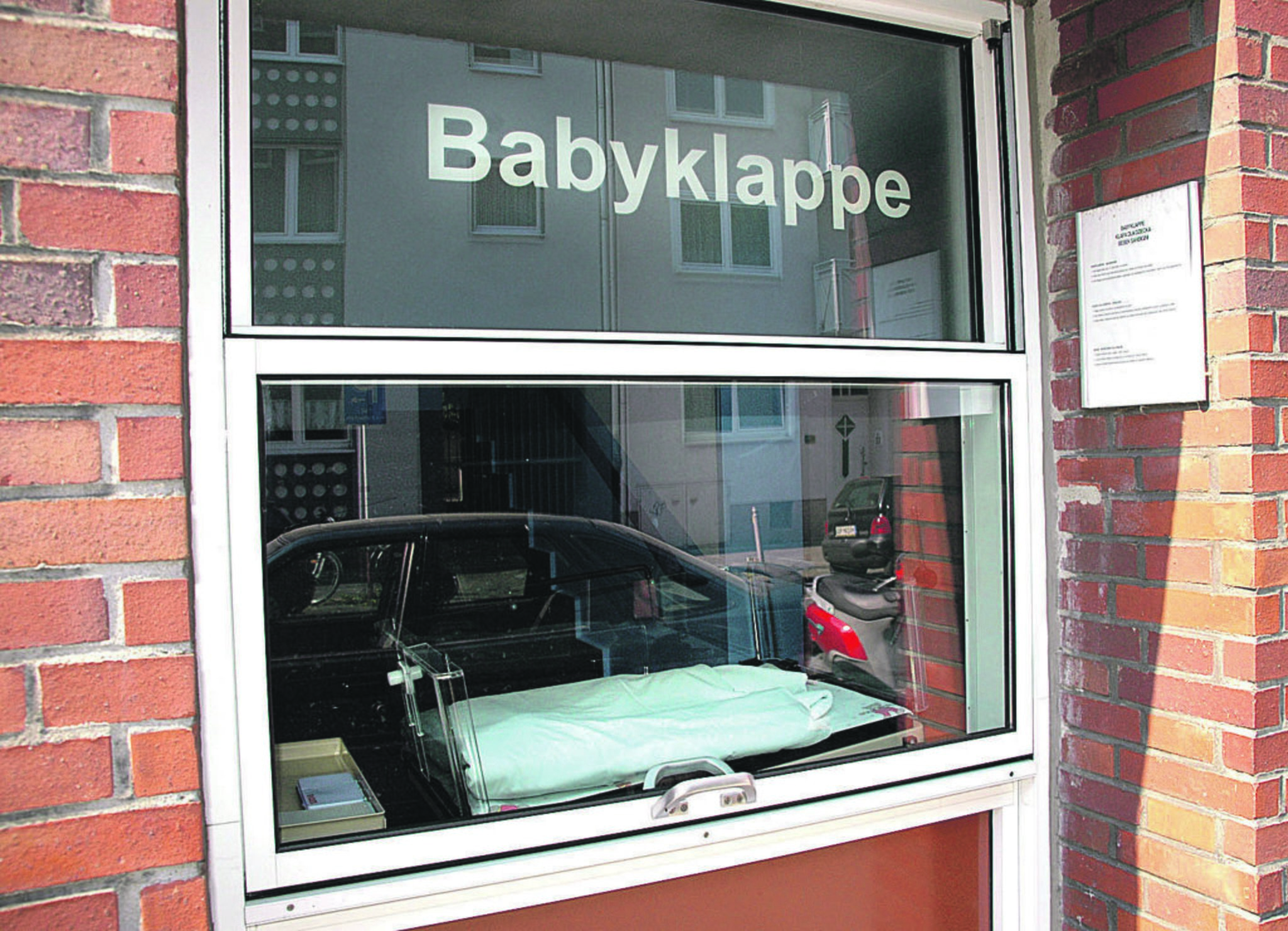 „Eine sinnvolle Einrichtung“ (Klinikumsprecher Raschke) - Vier Babys wurden in der Dortmunder ...