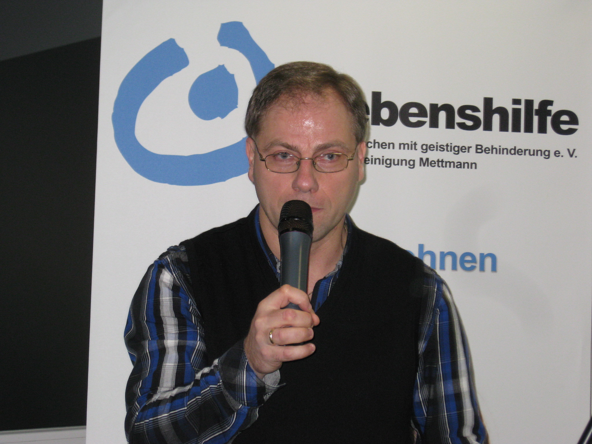 Dr. Peter Schmidt