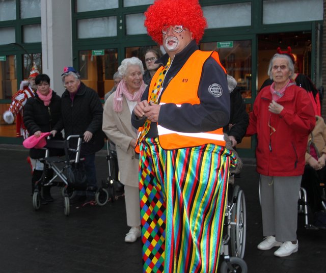 Einer nach dem Anderen