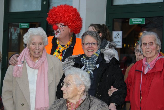 Ein Gruppenbild vor der Abreise. Die Stimmung ist einfach toll.