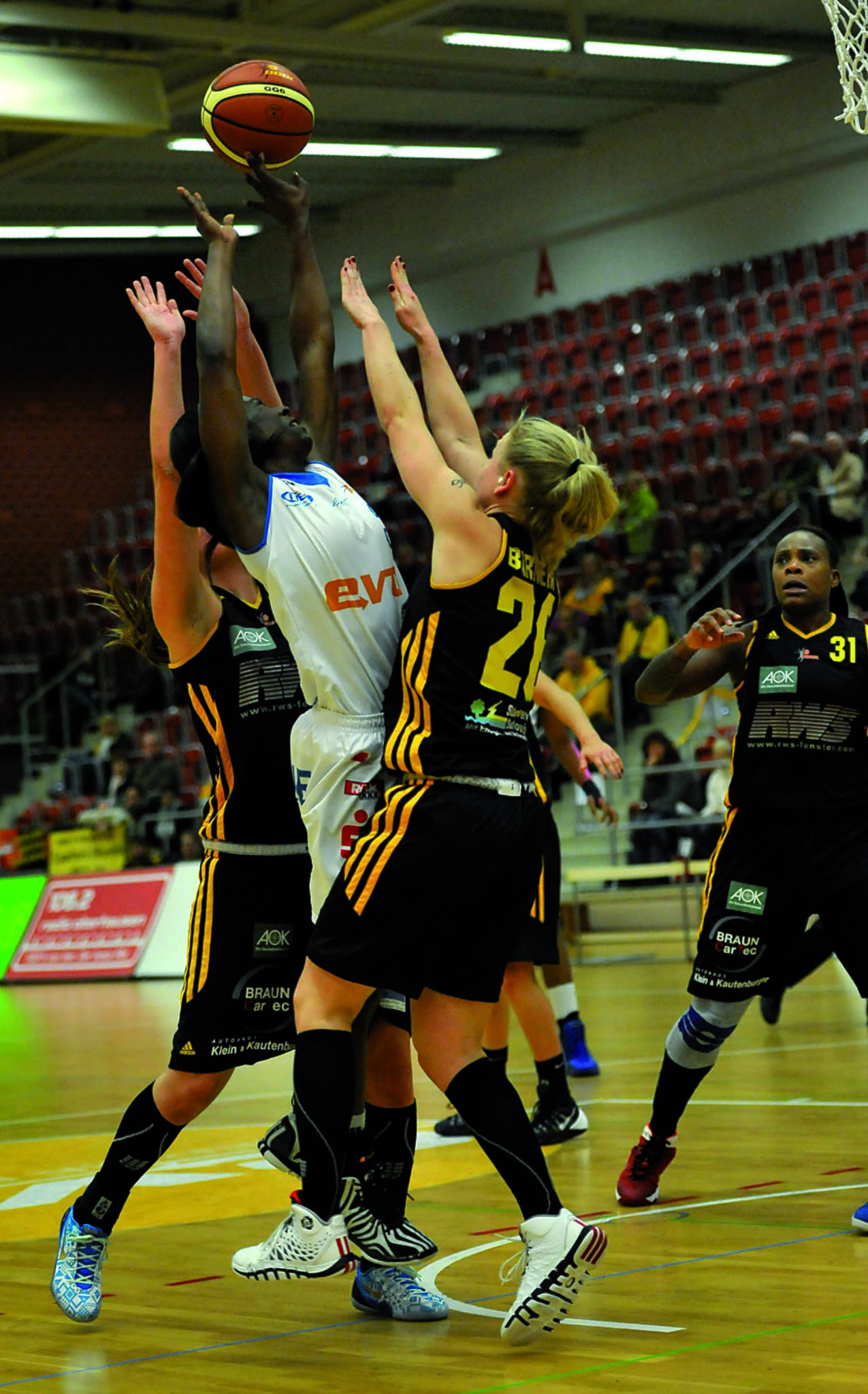 New Baskets droht Abstieg Oberhausen