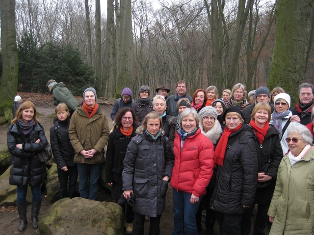 Gästeführertag Düsseldorf 2015 - Wanderung Aaper Wald: Frauen, Männer und Steine