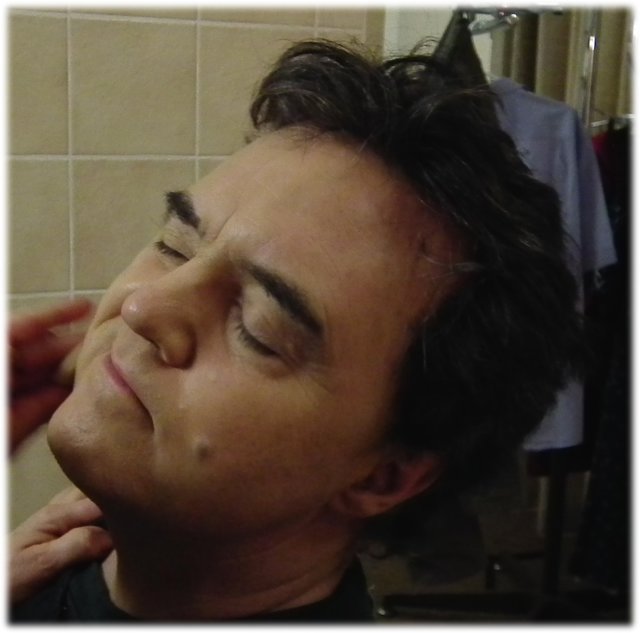 Aus Reinhold Wilmes wird Reinhold, der einzige Sohn von Witwer Willi.