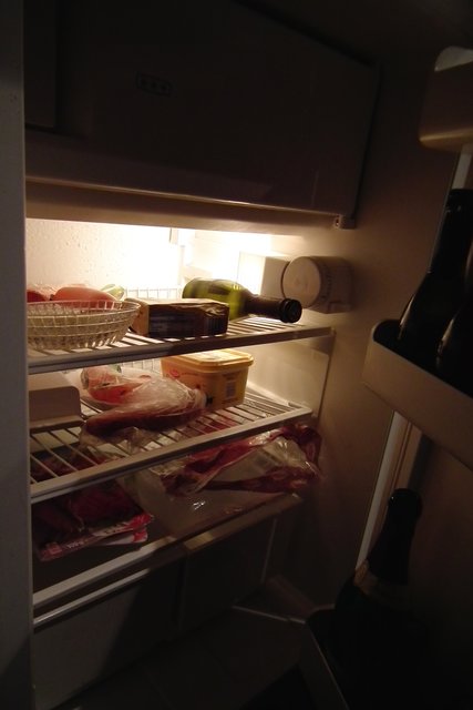 Für die Essensszenen ist der Kühlschrank immer gefüllt.