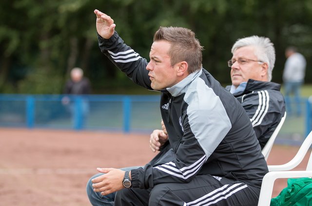 Am liebsten würde Thomas Falkowski in seiner ersten Saison als Cheftrainer des SC Hassel sofort in die Oberliga aufsteigen.