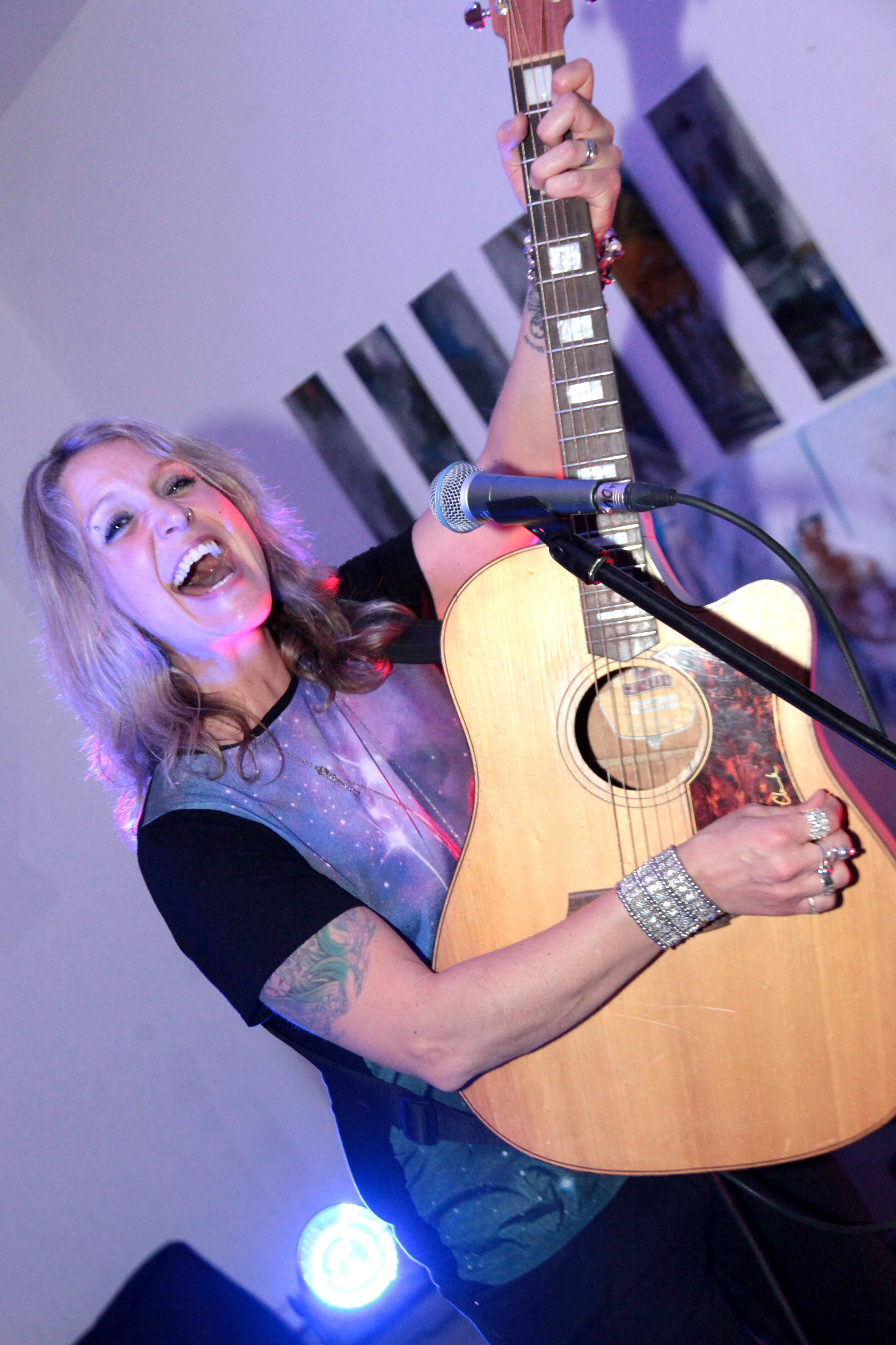 Sarah Smith hat nicht nur eine tolle Stimme, die Frau hat auch eine wahnsinnige Ausstrahlung! Foto: Frank Oppitz