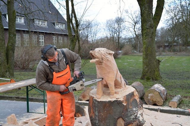 Traditionelles Osterfeuer am 04.04.2015 beim THW Gelsenkirchen.(Foto:THW Gelsenkirchen,Kurt Gritzan)