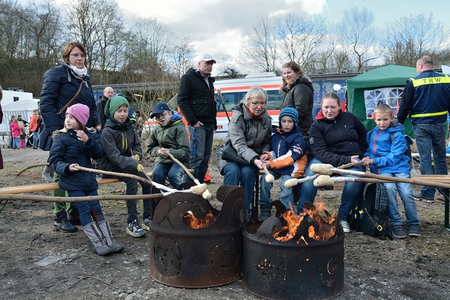 Traditionelles Osterfeuer am 04.04.2015 beim THW Gelsenkirchen.(Foto:THW Gelsenkirchen,Kurt Gritzan)