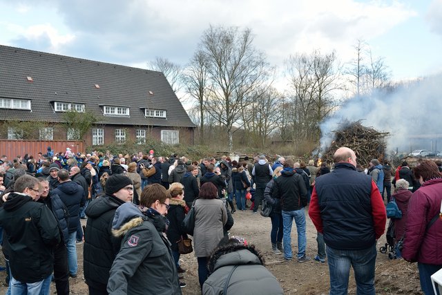 Traditionelles Osterfeuer am 04.04.2015 beim THW Gelsenkirchen.(Foto:THW Gelsenkirchen,Kurt Gritzan)