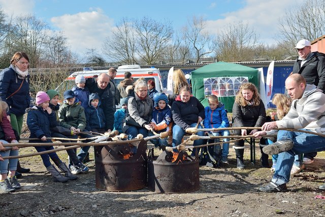 Traditionelles Osterfeuer am 04.04.2015 beim THW Gelsenkirchen.(Foto:THW Gelsenkirchen,Kurt Gritzan)