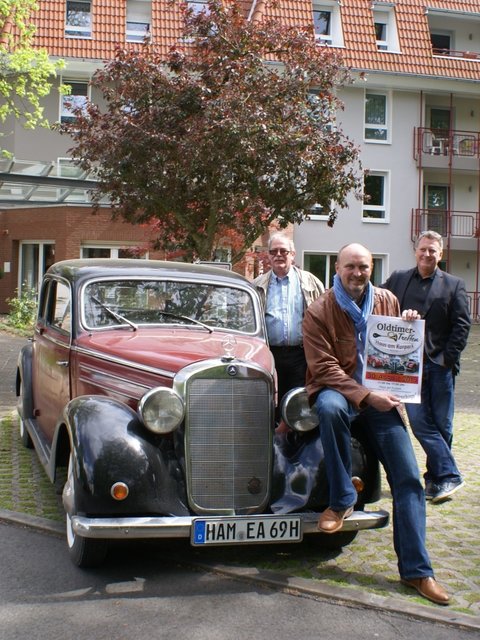 Die Organisatoren Hansi Nahen (re.) und Jens Ole Wilberg (Mitte) sowie Veranstaltungspartner Andreas Lüno (li.) vom Haus am Kurpark freuen sich auf die Premiere.