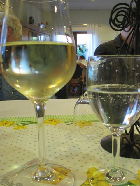 ...ausnahmsweise einmal weiß ... ein GRAUBURGUNDER