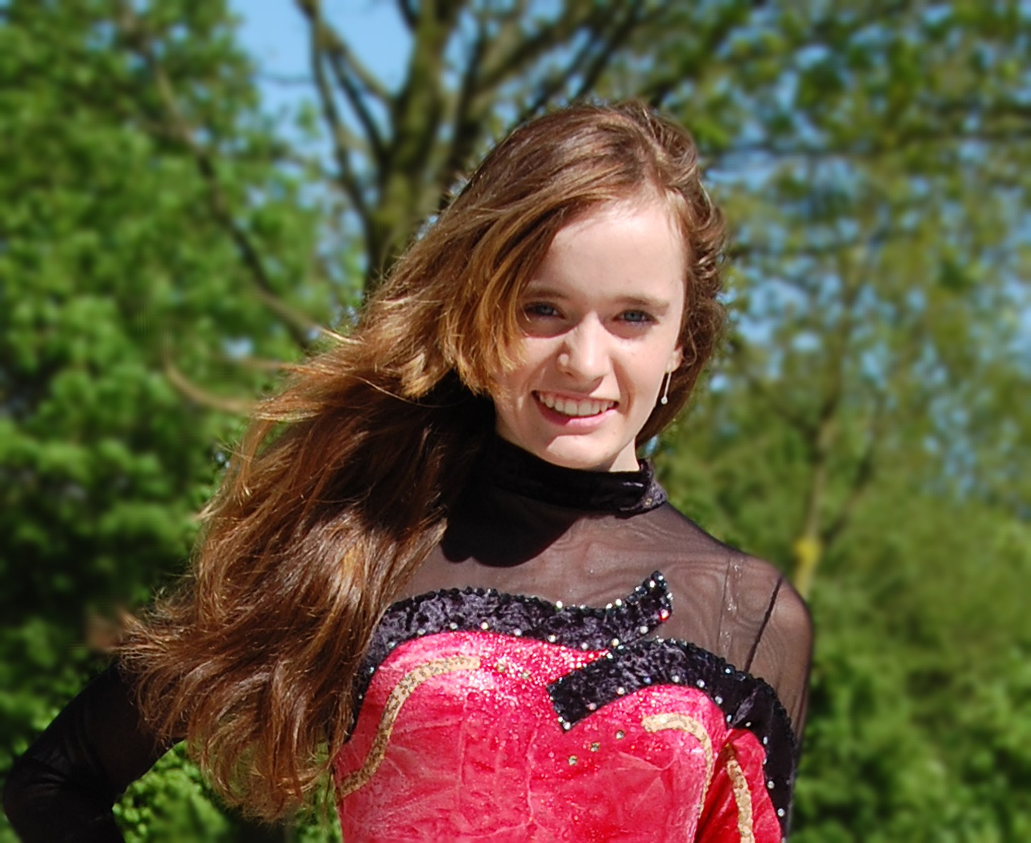 Natalie startet gegen die internationale RollkunstlaufKonkurrenz beim