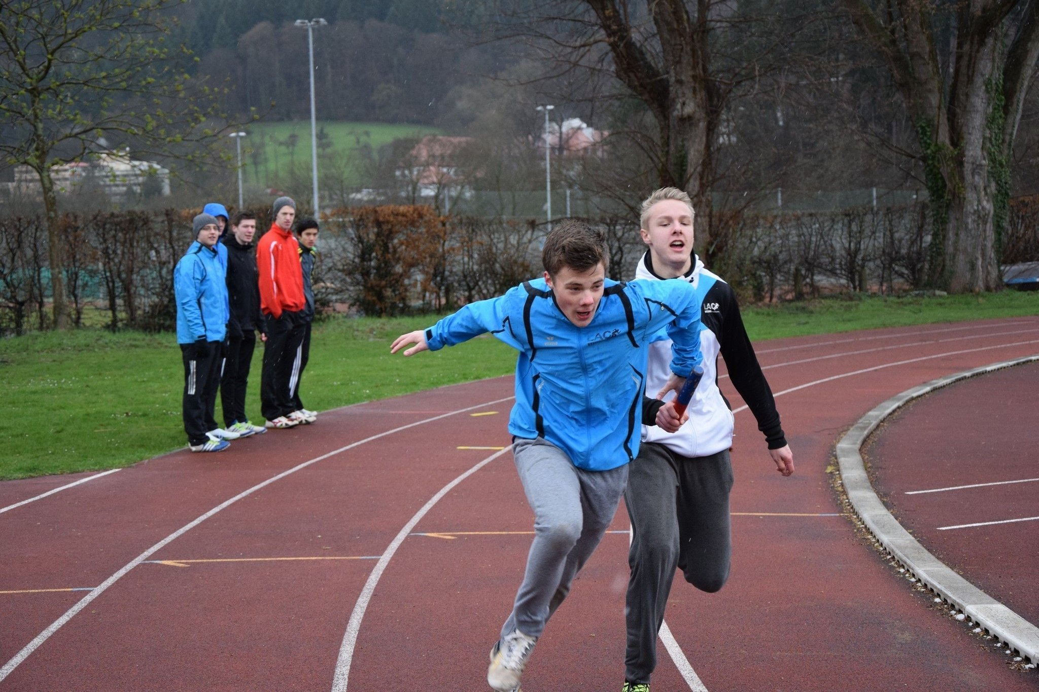 LAC 4x100m Staffel der MJU18 stellt neue HSK Bestzeit beim Borsig ...