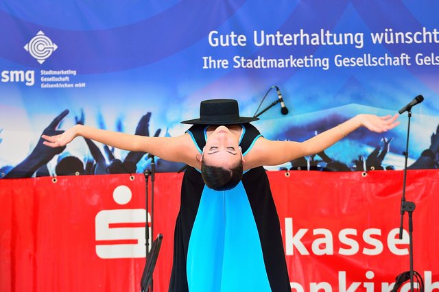 Deseiree und Romina Lehmann-Alvarez.GEspaña Gelsenkirchen am Samstag 06.06.2015.Foto:Kurt Gritzan