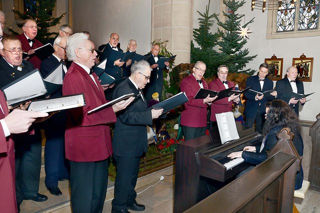 Seit Jahrzehnten ein fester Bestandteil im Asselner Kulturleben war stets das Weihnachtskonzert. Das letzte bestritten die Männerchöre Asseln und Berghofen am 28. Dezember 2014 in der katholischen Kirche St. Joseph in Asseln.