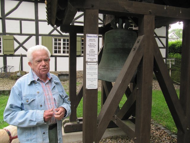 Helmut Leineweber vom Heimatverein Marl e.V. pflegt Erinnerungen
