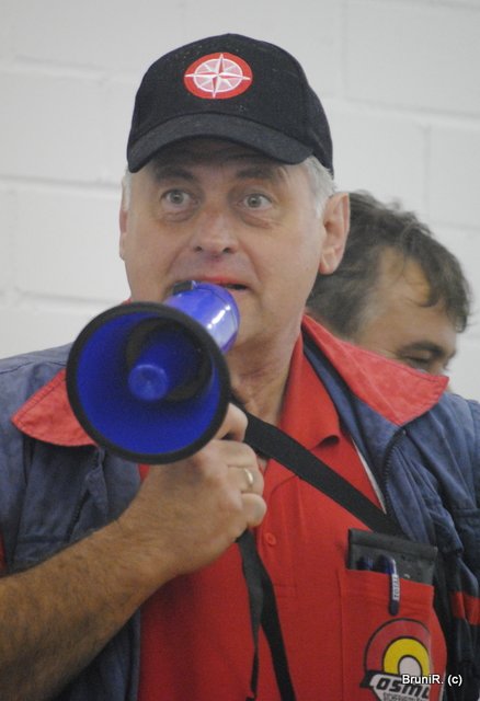 Achtung, Achtung... alle raus zum Gruppenbild!!!