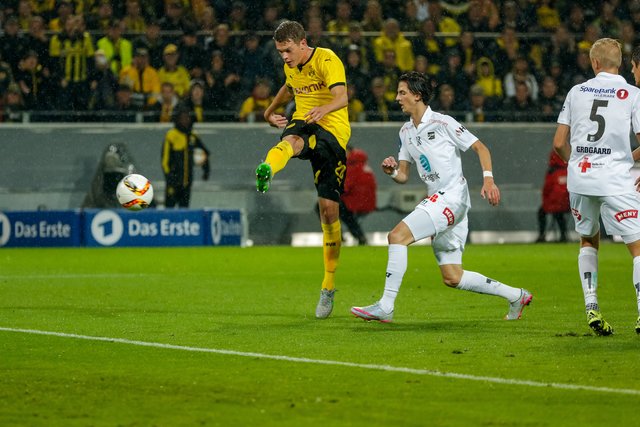 Matthias Ginter legte das 2:0 durch PIerre-Emerick Aubameyang uneigennützig auf.