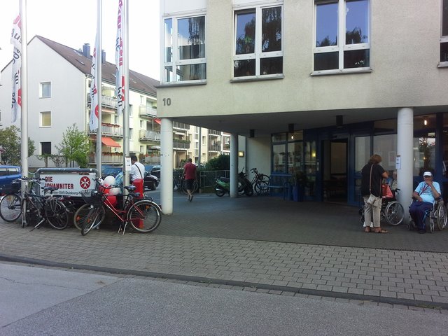 Strassenfest vor dem Johanniter -Stift