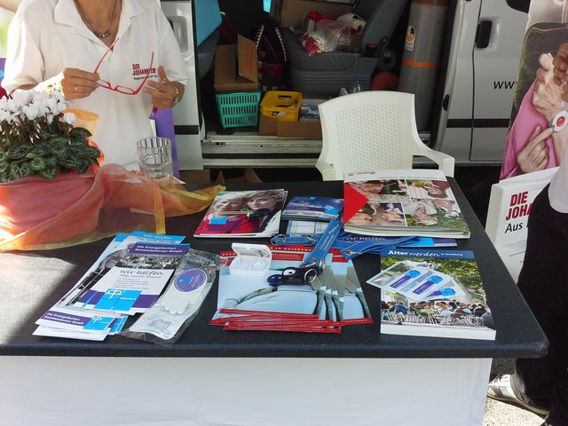 Informationen über die Angebote der Johanniter. ...