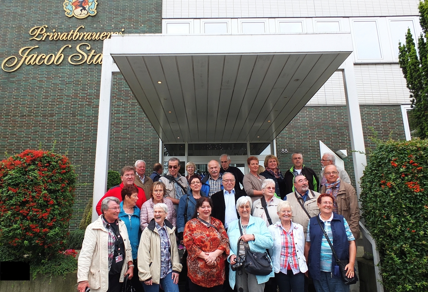 Die Gruppe vor dem Eingang