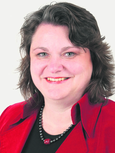 Dezernentin Diane Jägers: Wir stellen die Fläche zur Verfügung, vom Land kommen Leichtbauhallen wie in Selm für die neue Erstaufnahme auf dem Parkplatz Buschmühle.