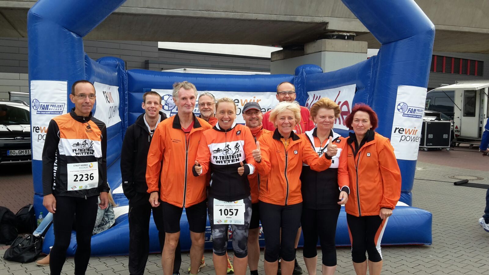 Rund ein Dutzend Läufer des PV-Triathlon Witten gingen beim Bochumer Halbmarathon an den Start einer entschärften, aber immer noch sehr schwierigen Strecke in der Nachbarstadt.