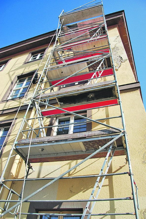 Es ist entschieden: Das Rathaus wird nach der Sanierung wieder gelb. Ein warmer, sandiger Farbton soll es sein, der dem ähnelt, den das Gebäude zur Zeit seiner Erbauung hatte.