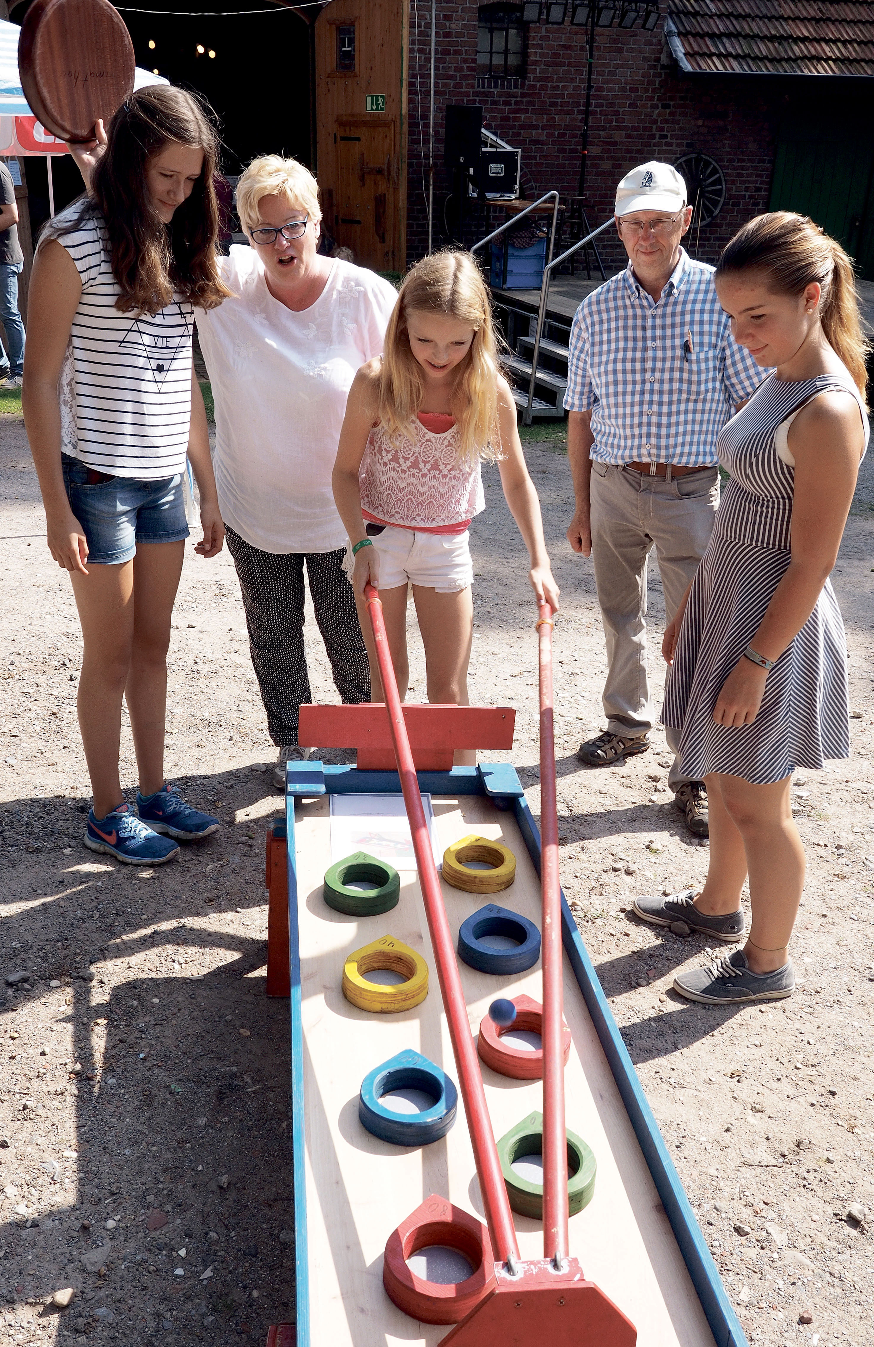 Mit Spielen für die ganze Familie konnte die Lippramsdorfer CDU ihre Gäste unterhalten. Fotos: Pieper