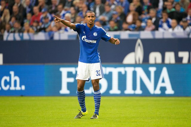 Joel Matip will beim S04 verlängern und der Verein auch. Dennoch könnten sich die nun anstehenden Verhandlungen als schwierig herausstellen.